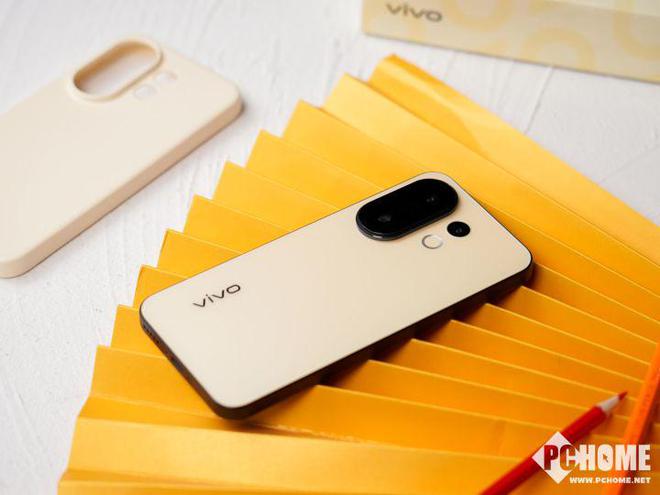 mini评测 拉开小屏手机普及盛宴pg电子平台vivo S30 Pro(图6)